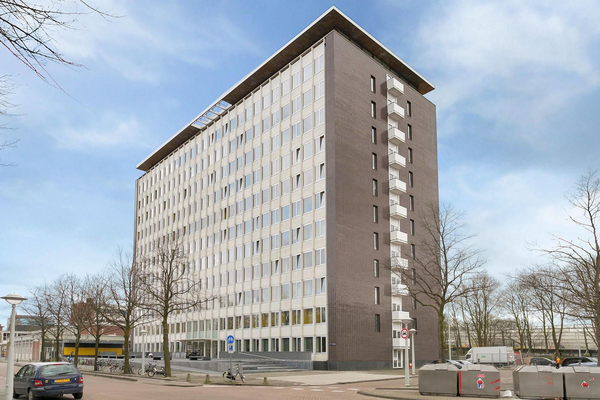 Dutchies Hostel Amsterdam Exterior photo